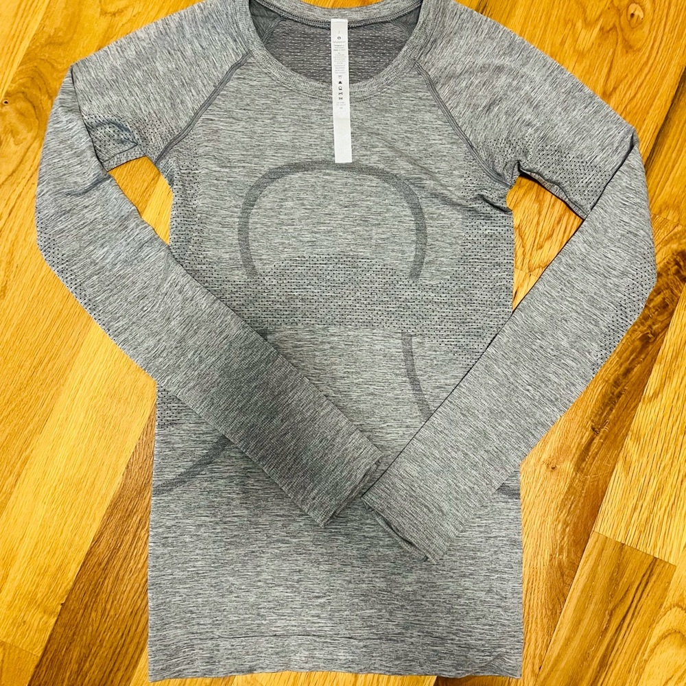 Lululemon Swiftly Tech Long Sleeve Shirt 2.0
